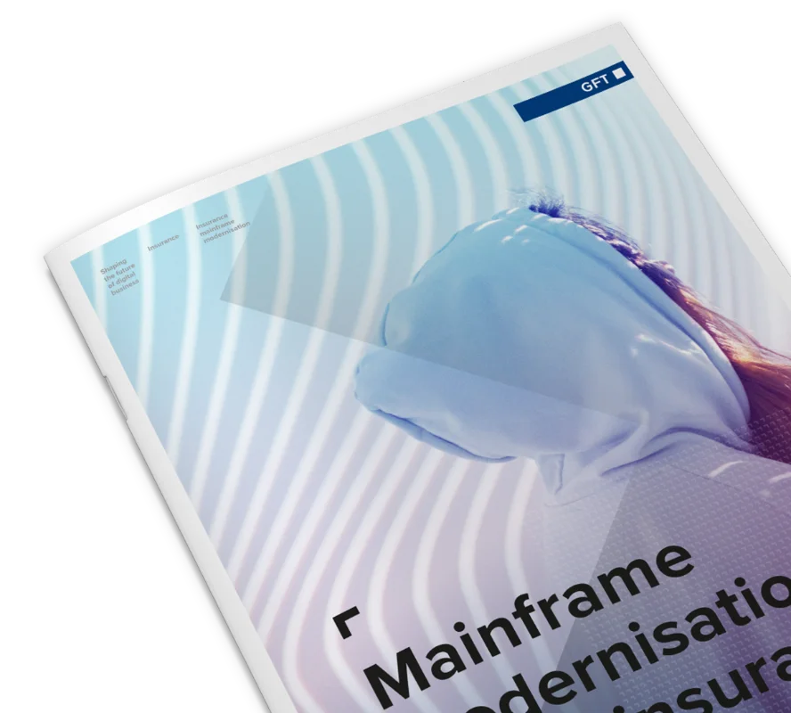 Un primer plano de una publicación de GFT titulada &quot;Modernización de mainframe para seguros&quot;, que presenta una imagen abstracta de una persona con elementos futuristas, que simboliza la modernización de los sistemas heredados en la industria de seguros.